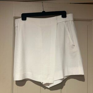 Aritzia Babaton Skort